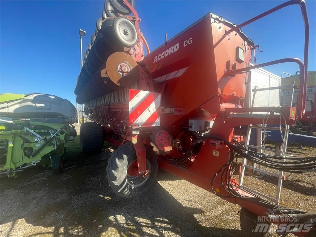 Kverneland DG 1200 Perforatoare