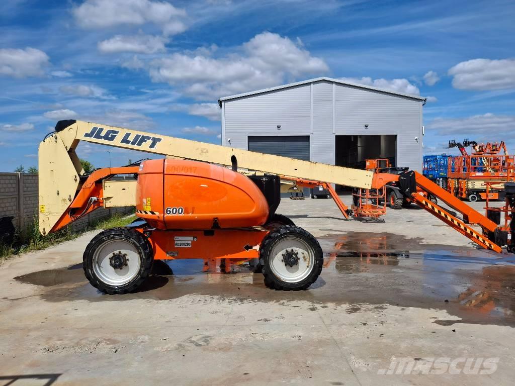 JLG 600AJ Nacele cu brat articulat