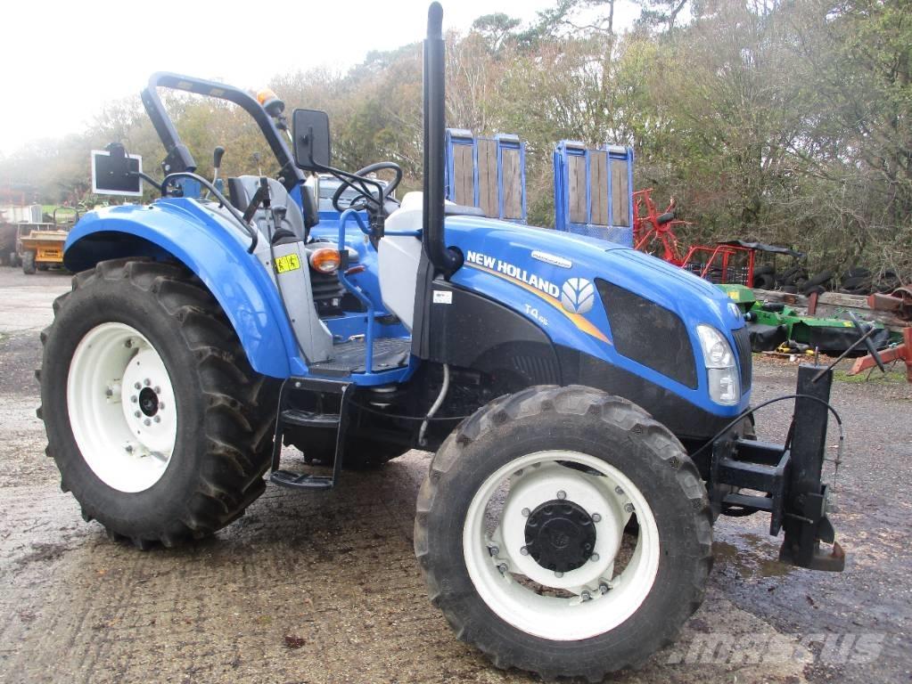 New Holland T 4.65 Tractoare