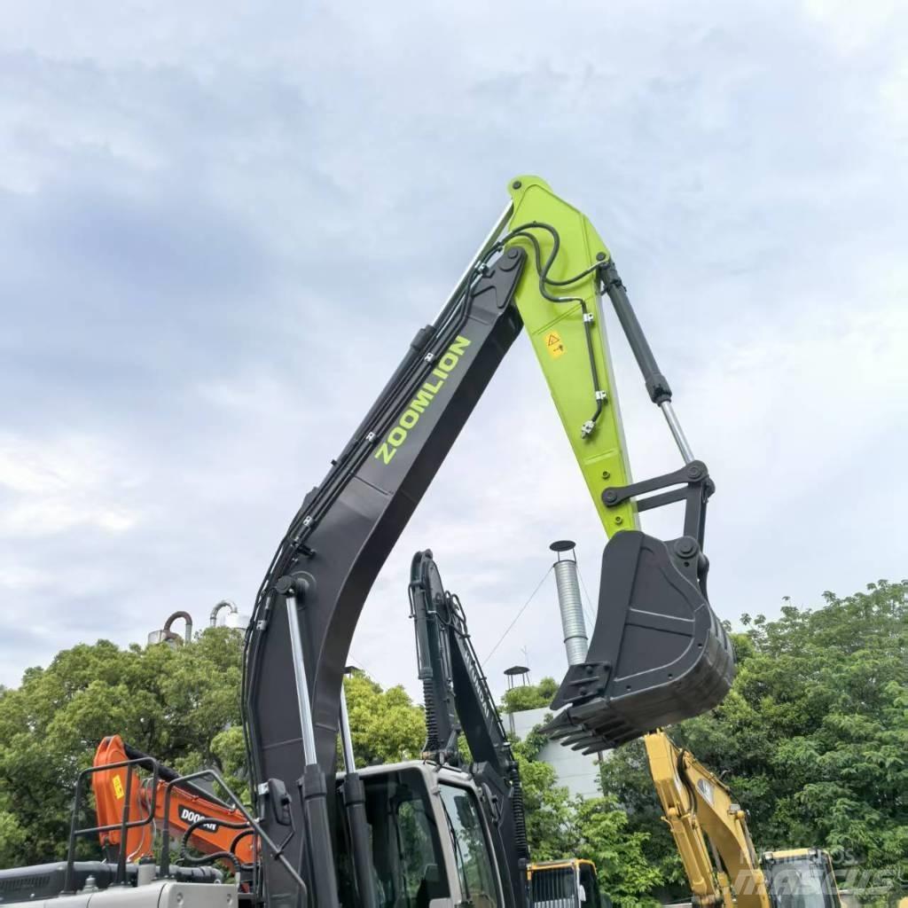 Zoomlion ZE215G Excavatoare 7t - 12t