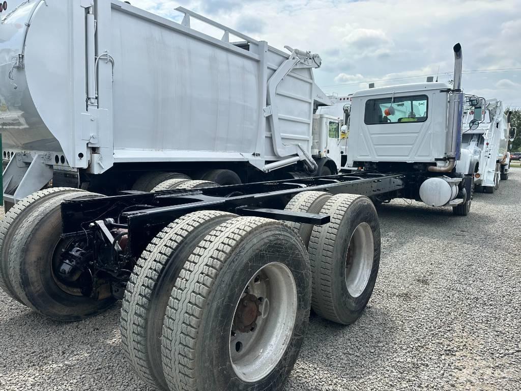 Mack CV 713 Camion cabina sasiu