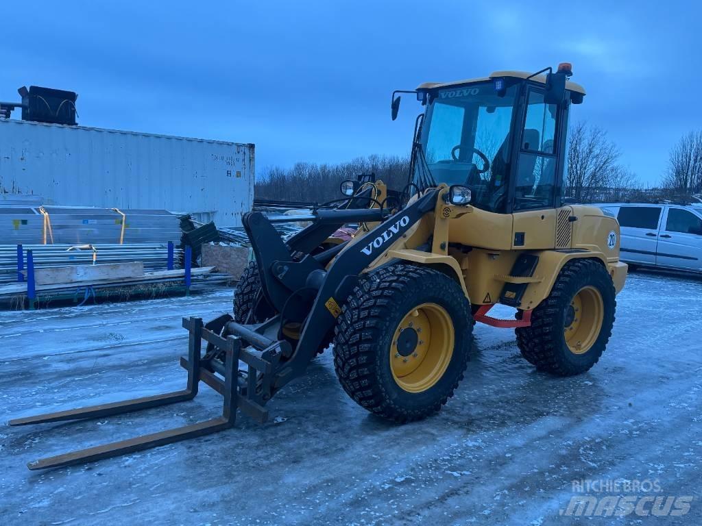 Volvo L 30 G Incarcator pe pneuri
