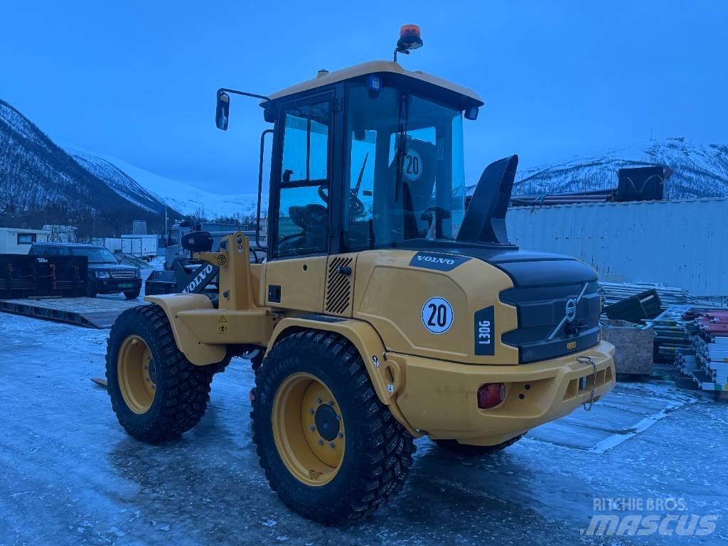 Volvo L 30 G Incarcator pe pneuri