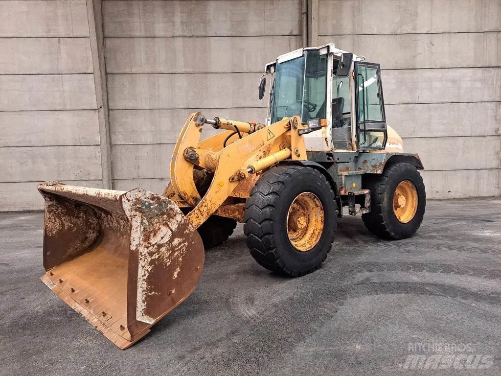 Liebherr L514 Incarcator pe pneuri