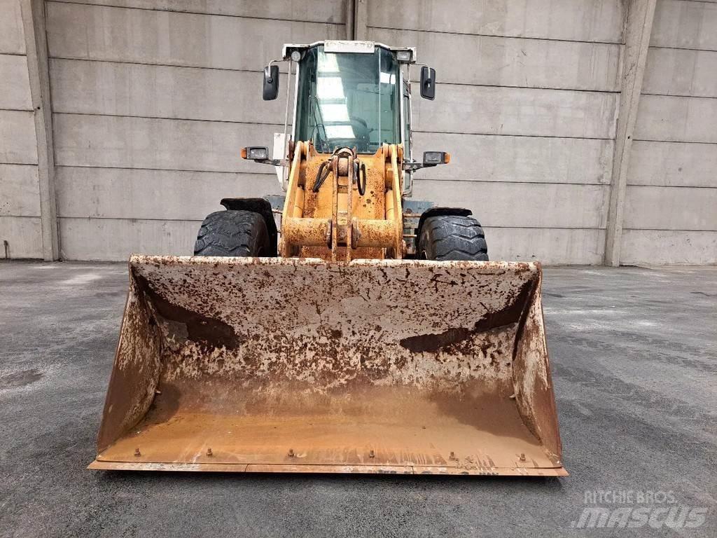 Liebherr L514 Incarcator pe pneuri
