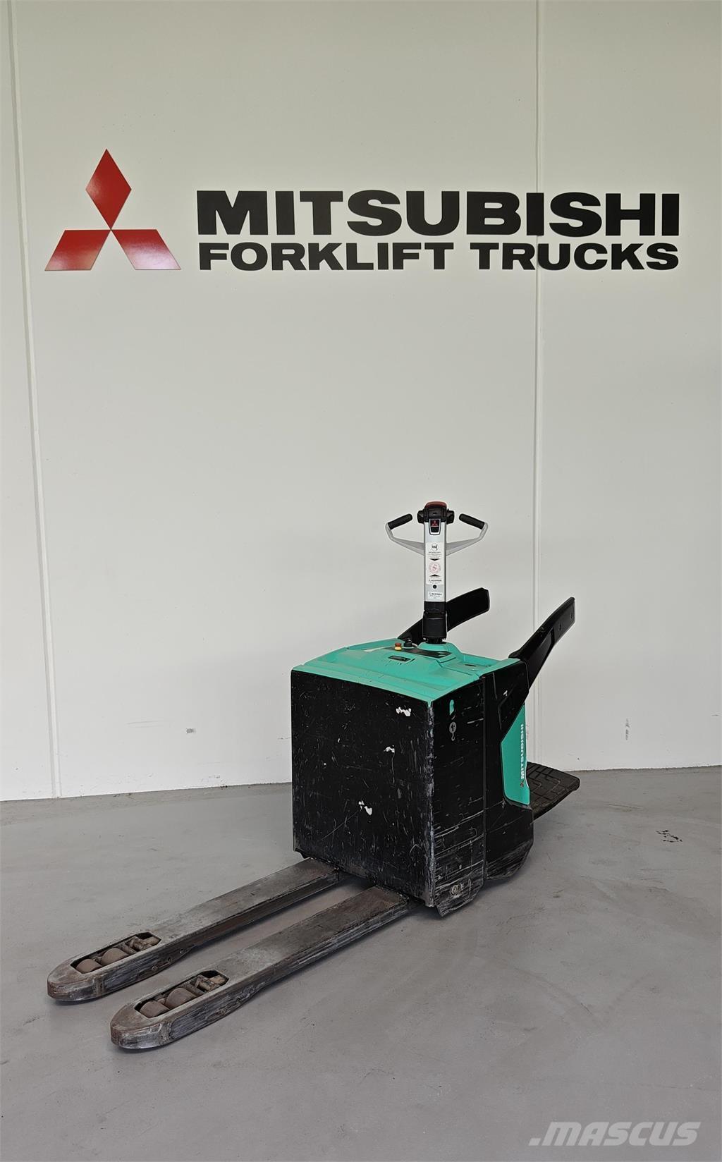 Mitsubishi PBV20N2 Camioane cu platforma