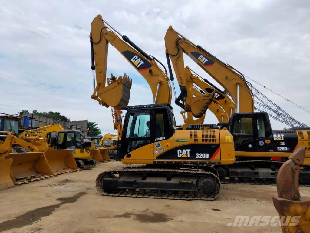 CAT 320D Excavatoare pe șenile

