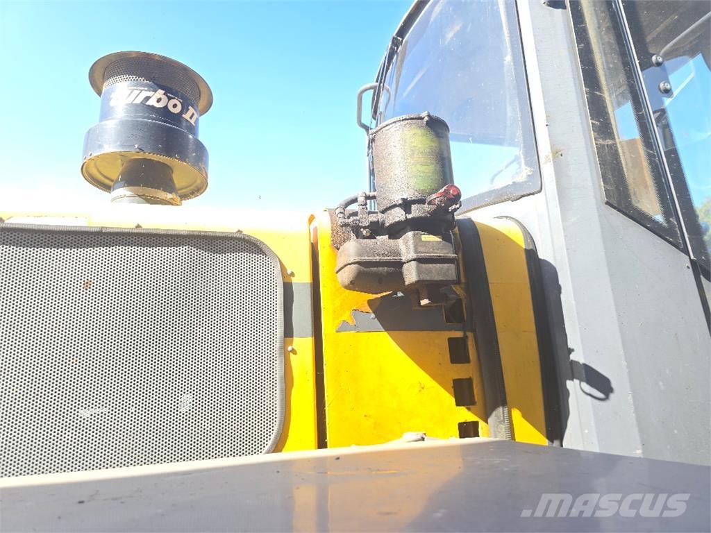 Furukawa 345 II Incarcator pe pneuri