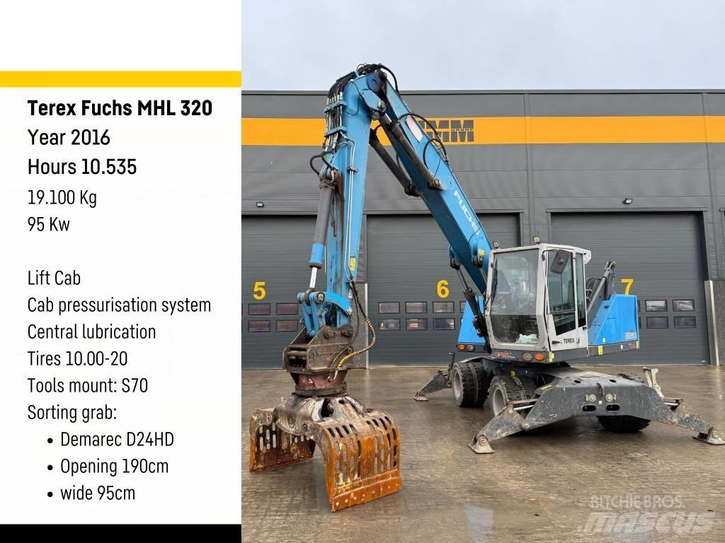 Fuchs MHL 320 Paleta de manipulare