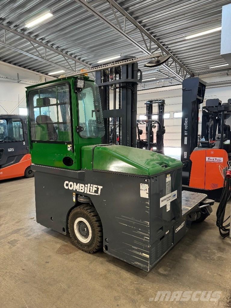 Combilift C4000ET Stivuitoare cu patru brate