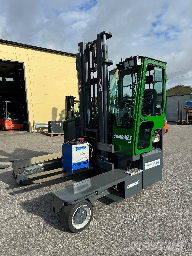 Combilift C4000ET Stivuitoare cu patru brate