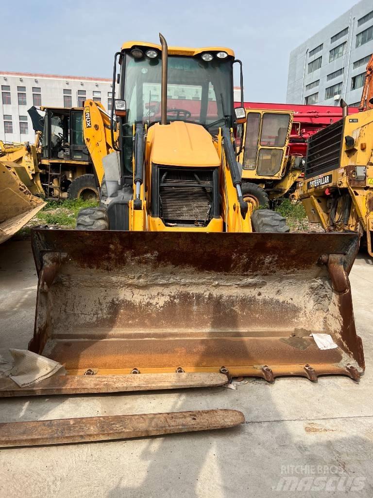 JCB 3CX Buldoexcavatoare
