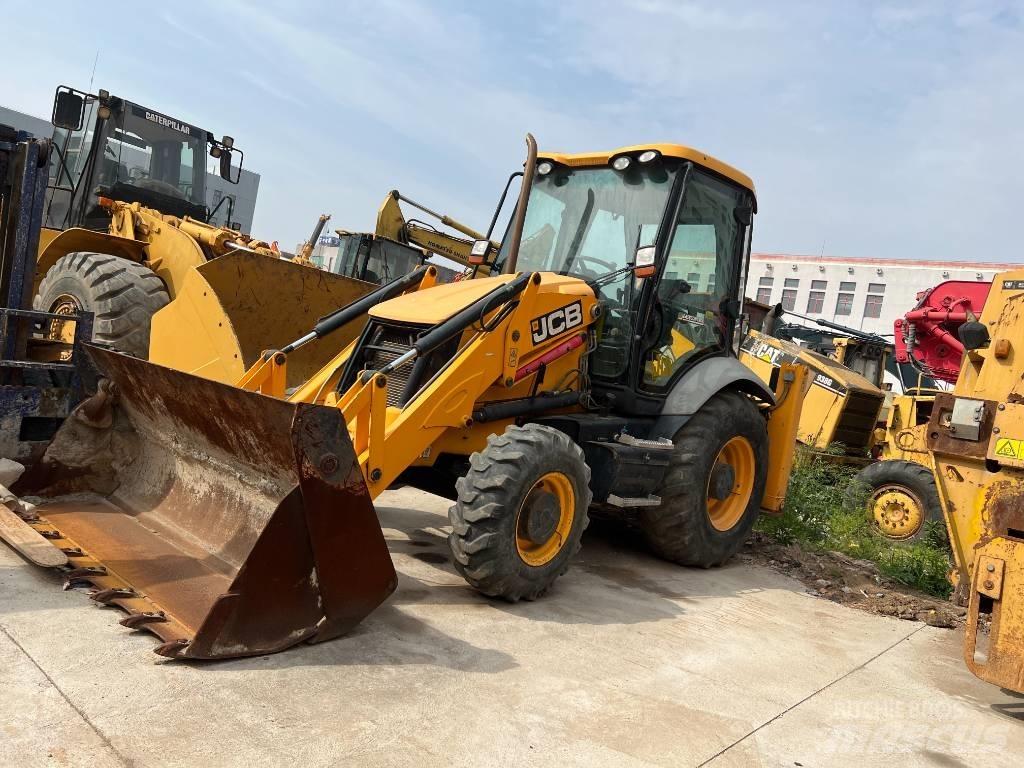 JCB 3CX Buldoexcavatoare