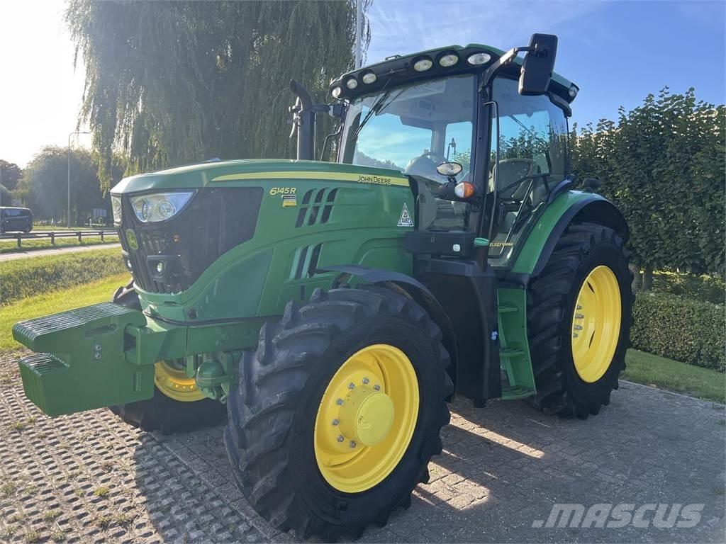 John Deere 6145R Tractoare