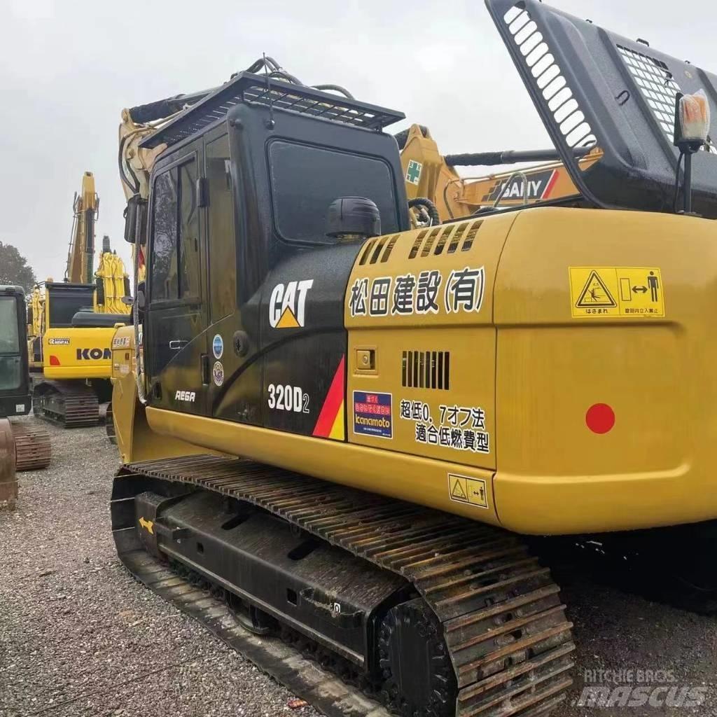 CAT 320 D2 Excavatoare pe șenile
