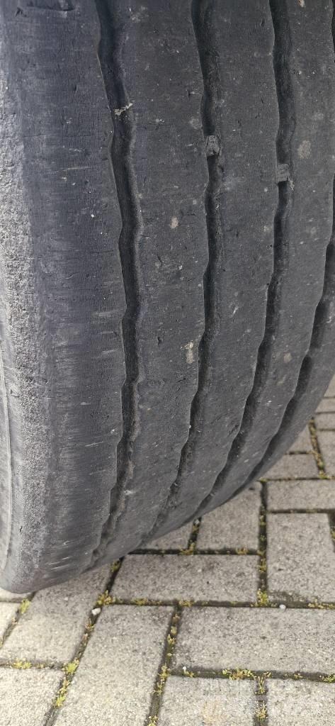 Wielton 50 m3 Semi-remorca Basculanta
