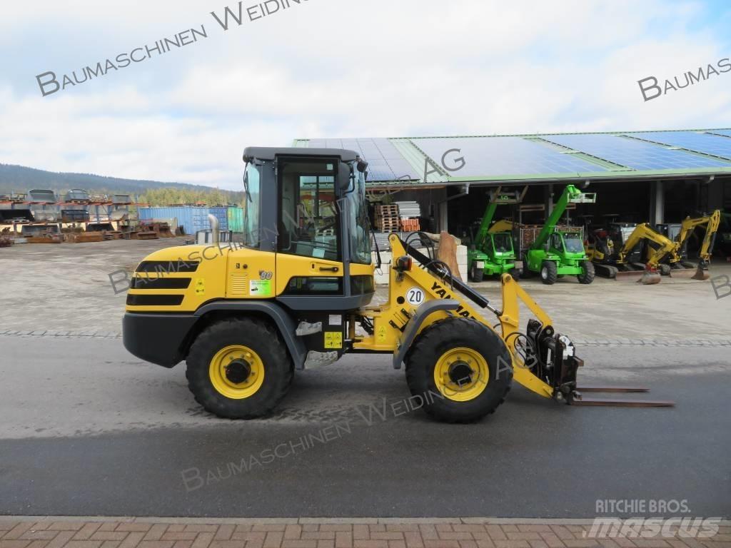 Yanmar V 80 Incarcator pe pneuri