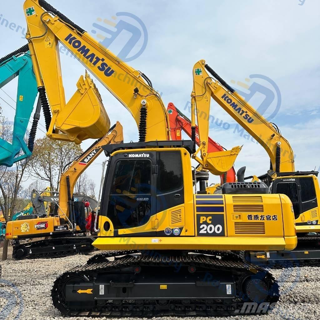Komatsu PC200-8 Excavatoare pe șenile
