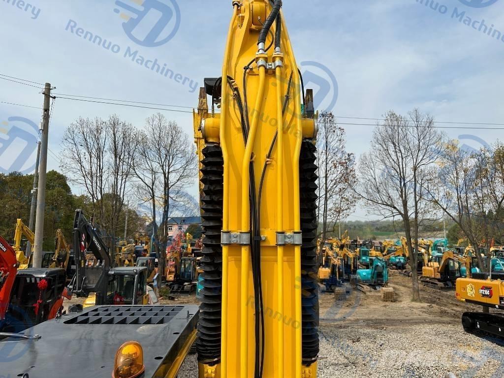 Komatsu PC200-8 Excavatoare pe șenile
