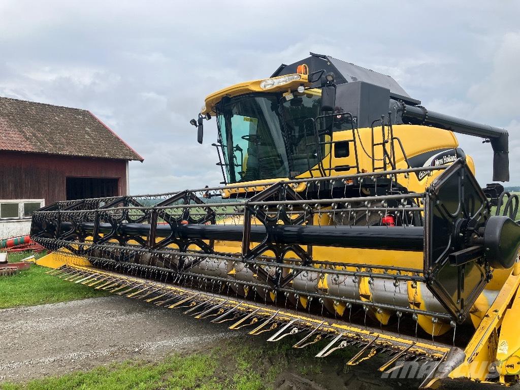New Holland CR 980 Combine de secerat
