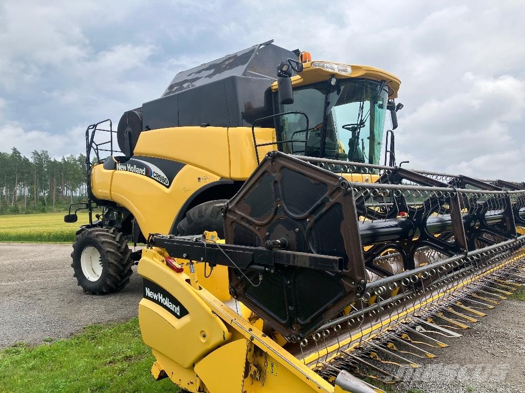 New Holland CR 980 Combine de secerat