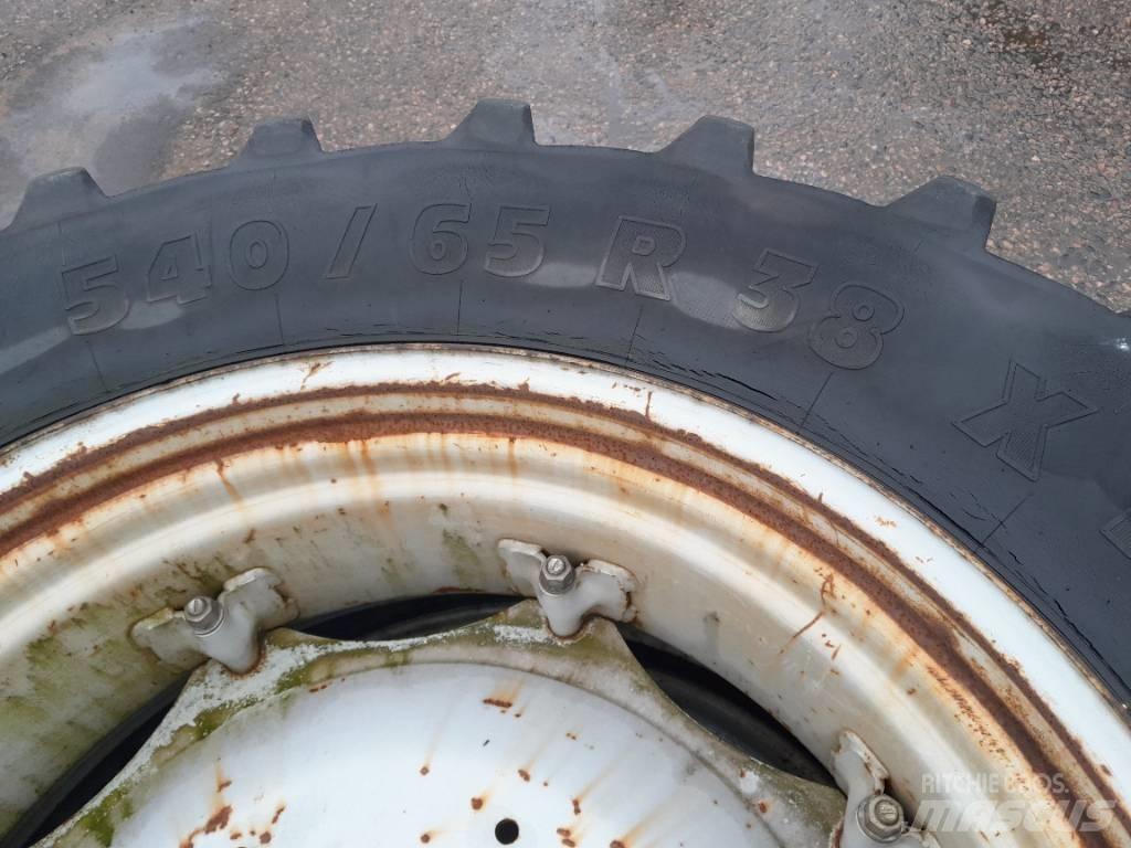 Michelin 540/65R38 Roti