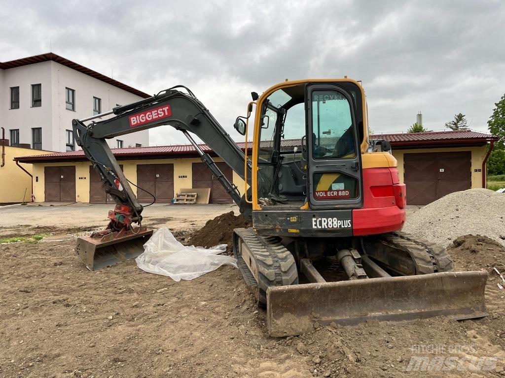Volvo ECR 88 PLUS Excavatoare 7t - 12t
