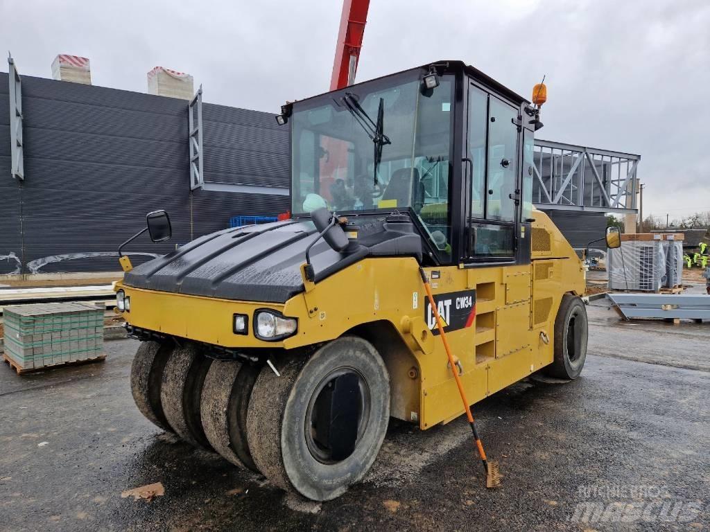 CAT CW34 Cilindri compactori cu roti