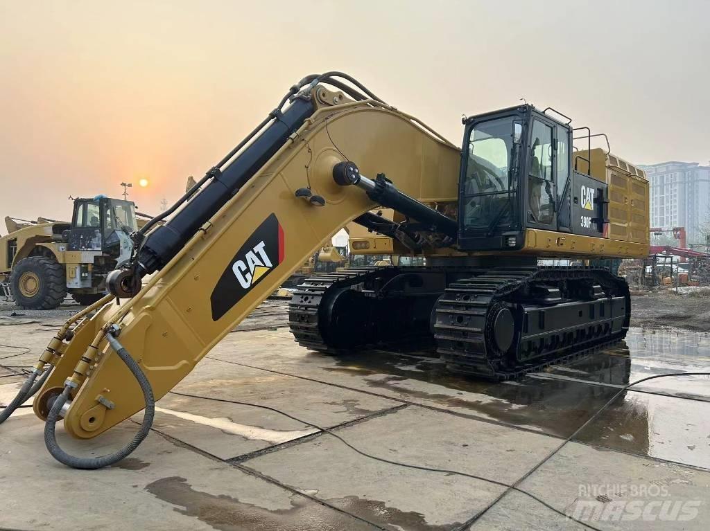 CAT 2020 CAT 390F Excavatoare cu roti