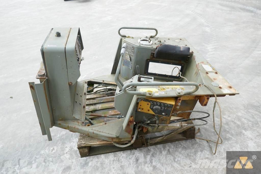 CAT 6T-3309 Cabine si interior