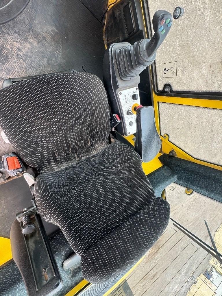 Bomag BW 216 D H-4 Compactoare monocilindrice