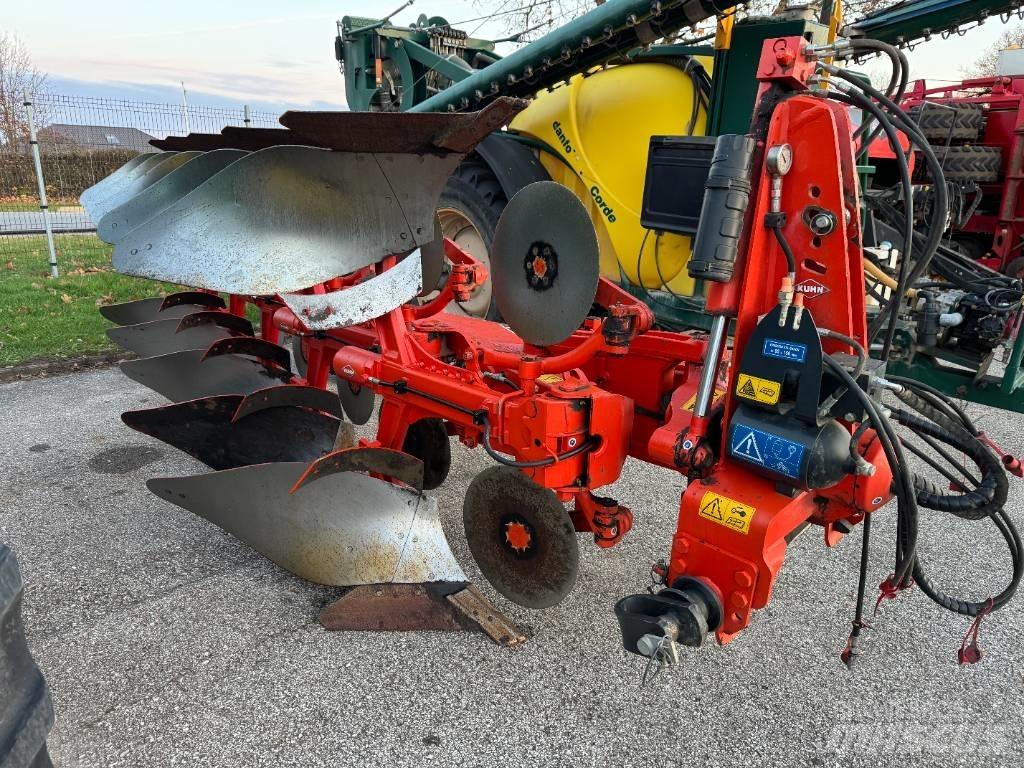 Kuhn Vari-Master 123 Pluguri reversibile