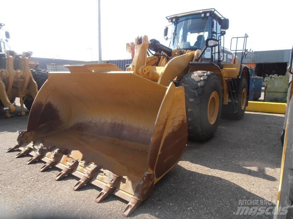 CAT 966K Incarcator pe pneuri