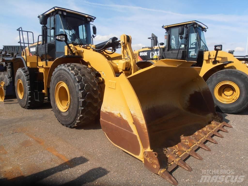 CAT 966K Incarcator pe pneuri