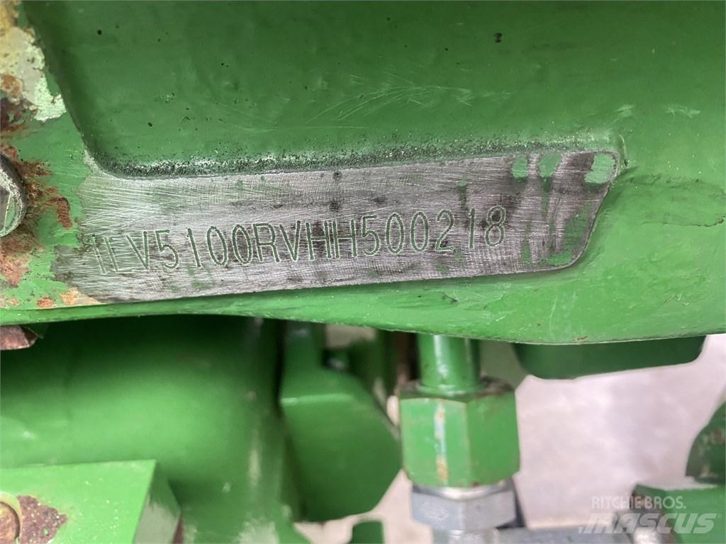 John Deere 5100 R Tractoare