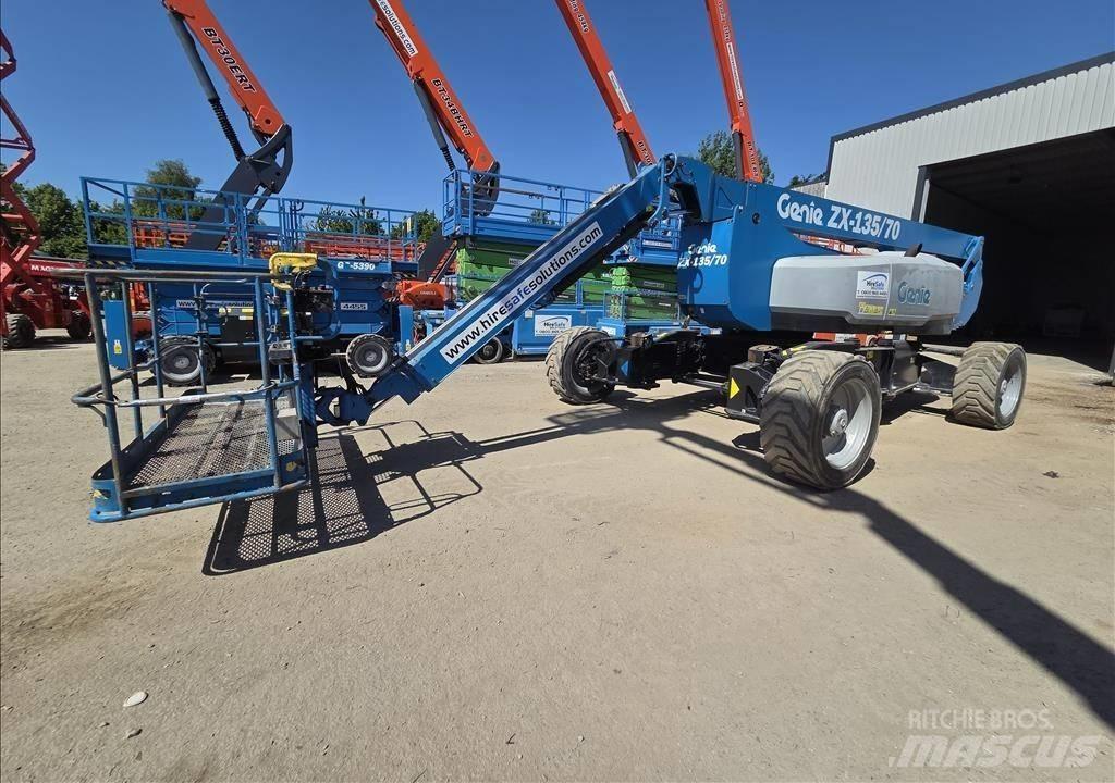 Genie ZX 135/70 Nacele cu brat articulat