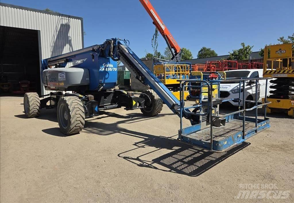 Genie ZX 135/70 Nacele cu brat articulat