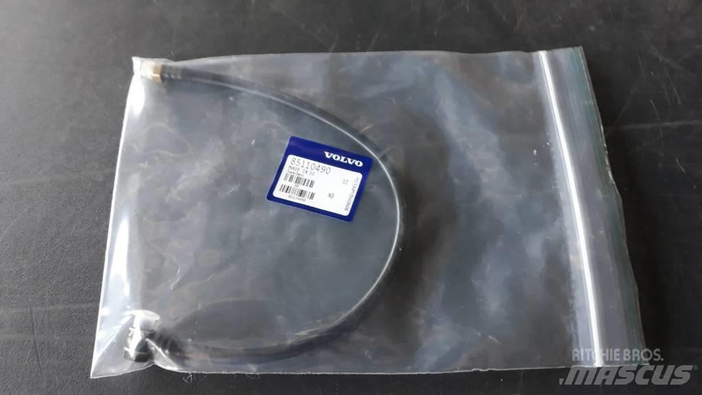 Volvo HOSE 85110490 Cabine si interior