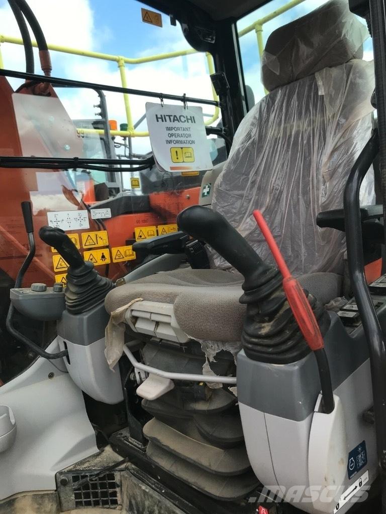 Hitachi ZX 135 US-6 Excavatoare pe șenile
