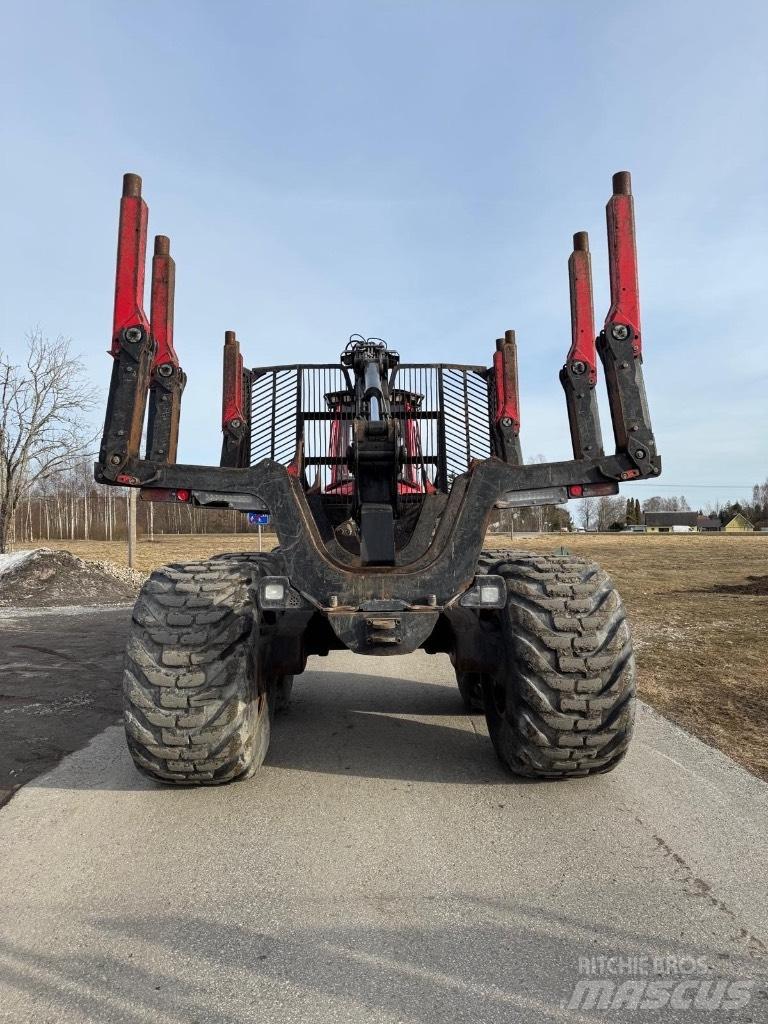 Komatsu 895 Transportoare