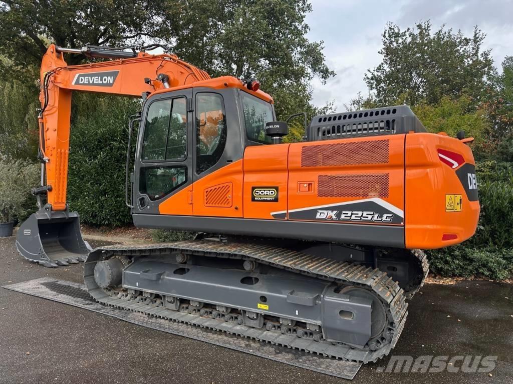Develon DX 225 LC-7M Excavatoare pe șenile
