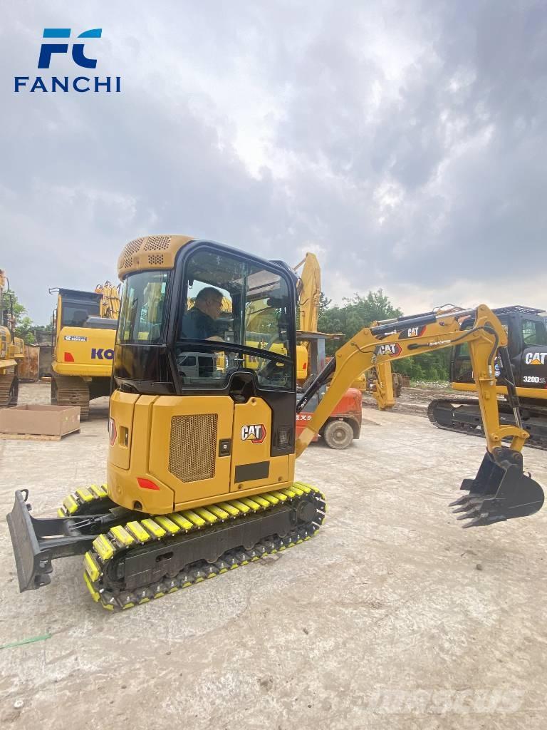 CAT 302 Excavatoare pe șenile
