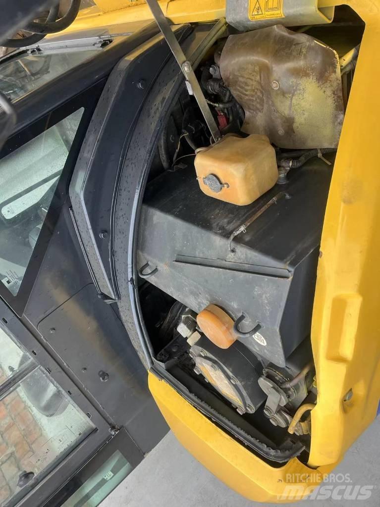 Komatsu PC 40 MR-2 Excavatoare pe șenile

