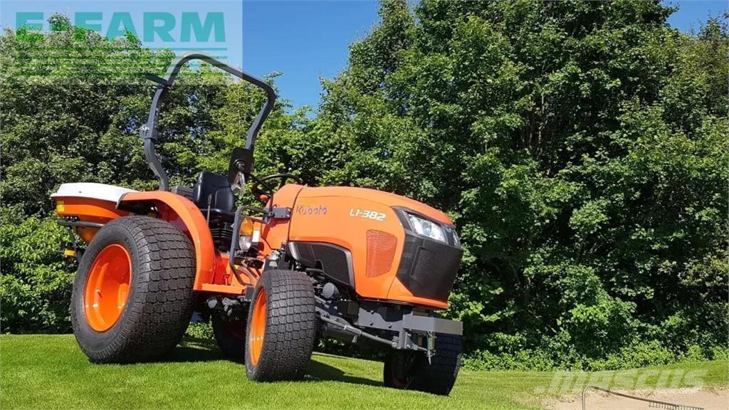 Kubota l1-382 turf Tractoare