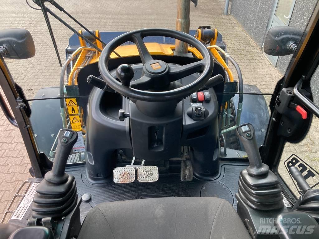 JCB 3 CX Buldoexcavatoare
