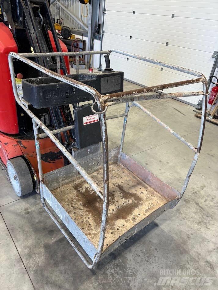 Manitou 100 VJR Ascensoare verticale catarg