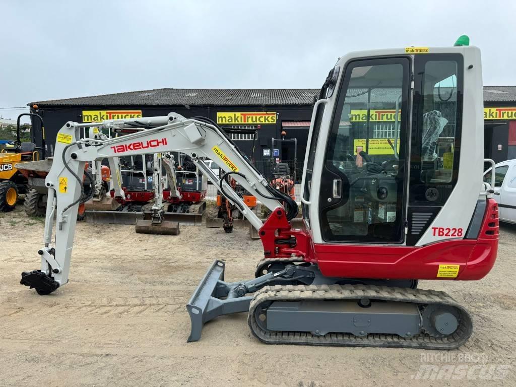 Takeuchi TB228 Mini excavatoare < 7t