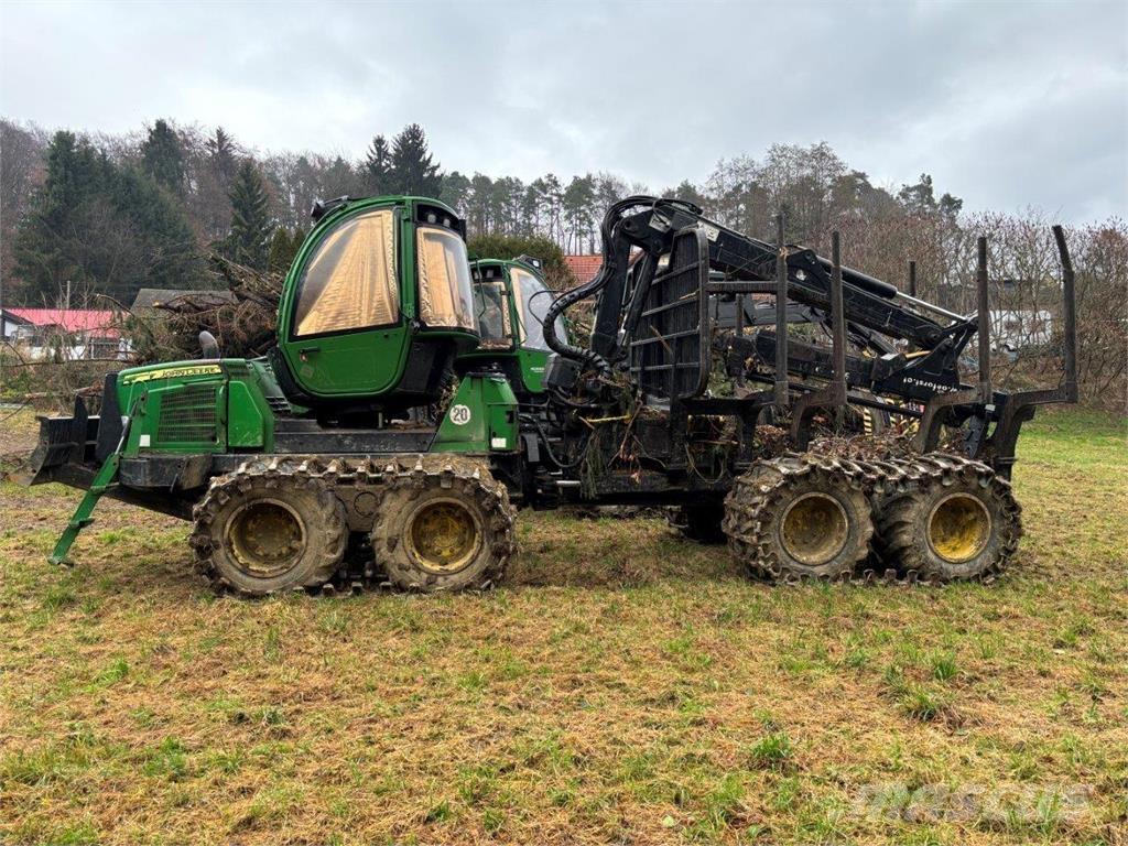 John Deere 1010 E Transportoare