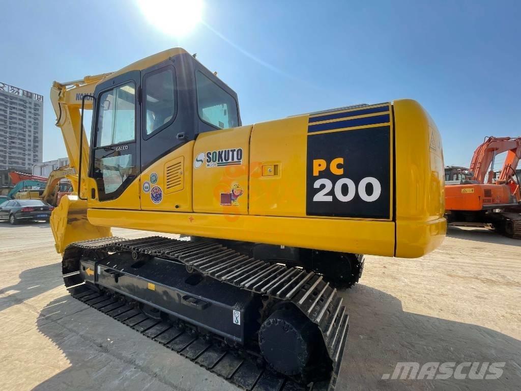 Komatsu PC 200-7 Excavatoare pe șenile
