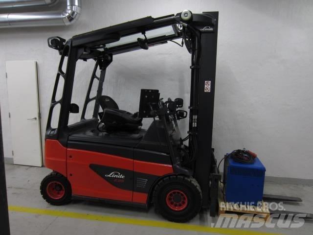 Linde E25R Stivuitor electric